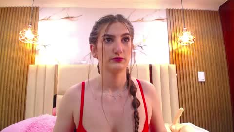 Dafne Castro online show from May 2026 06:36:02 PM