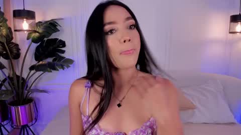 dafne_hillss online show from November 2025 01:11:01 PM