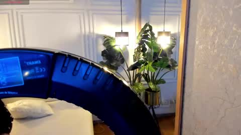 dafne_hillss online show from April 2026 11:47:02 AM