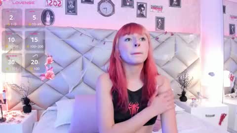 Dafnne online show from October 2025 04:44:02 AM