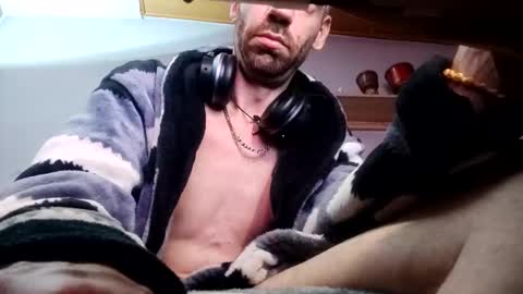 Snapshot of dagodex30 chatting on December 2025 03:05:01 AM dagodex30 online show from December 2025 03:05:01 AM