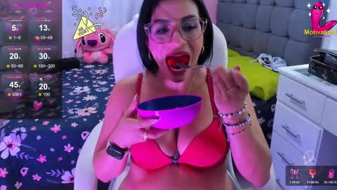 Dahian  online show from January 2025 11:31:01 PM