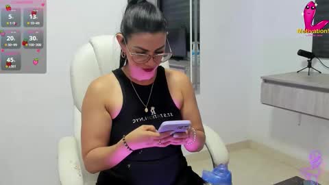 Dahian  online show from November 2025 11:15:01 PM