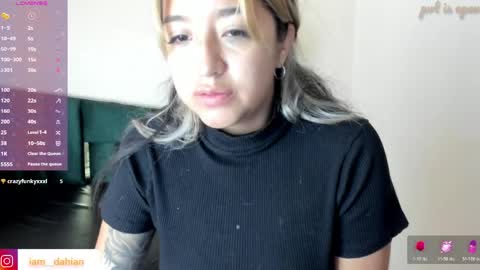 Dahiana  online show from April 2026 12:08:02 PM