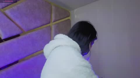 Dahiana  online show from April 2026 12:20:01 PM
