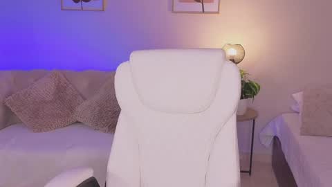 Dahiann Walcott online show from April 2026 08:43:02 PM