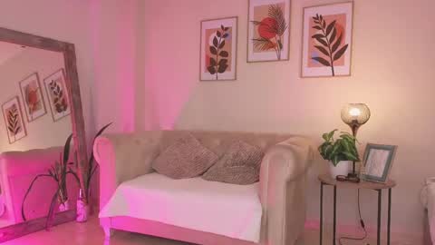 Snapshot of dahiana_walcott chatting on May 2026 08:47:02 PM Dahiann Walcott online show from May 2026 08:47:02 PM
