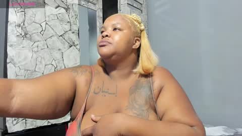 Ebony Sex Dahian online show from January 2025 02:43:01 AM