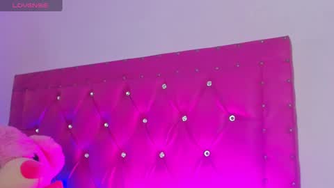    online show from December 2024 03:46:01 PM