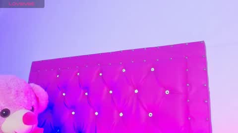    online show from January 2025 05:18:02 PM