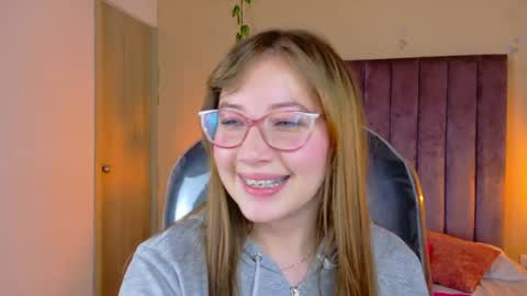 Dahlia online show from April 2026 05:56:02 AM