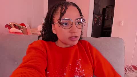 Snapshot of dahliabrowniee chatting on December 2024 12:39:01 AM Dahli online show from December 2024 12:39:01 AM