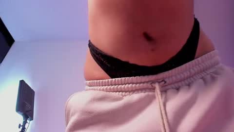 Snapshot of dahliabrowniee chatting on March 2025 10:43:01 PM Dahli online show from March 2025 10:43:01 PM