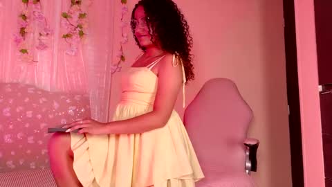 Dahli online show from April 2026 03:37:01 AM