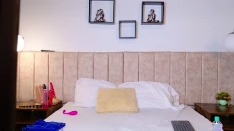 Juls online show from March 2026 10:31:02 PM