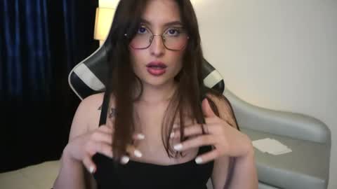 Lauren            online show from April 2026 01:27:01 PM