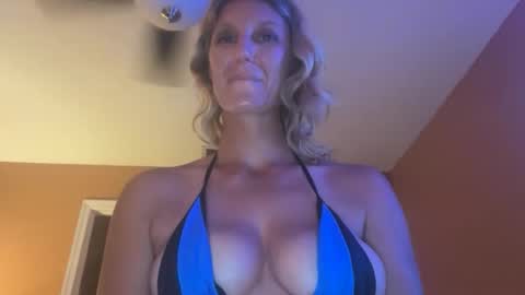 Daisy137 online show from February 2026 04:25:01 PM