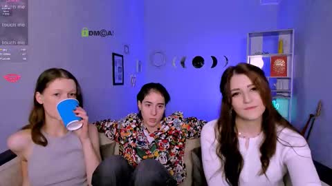 daisy online show from December 2025 08:25:02 PM