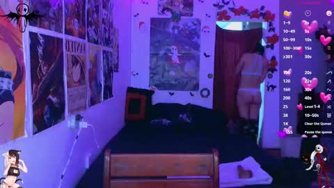 Snapshot of dakapsy420_ chatting on January 2025 10:46:02 PM Dakapsy online show from January 2025 10:46:02 PM