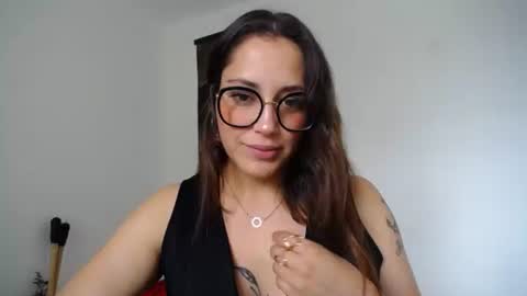 Snapshot of dakota01_ chatting on March 2026 07:54:01 PM IG dakotasofiaa online show from March 2026 07:54:01 PM