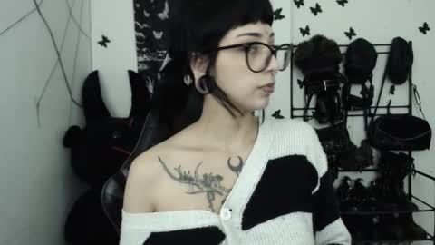 Snapshot of dakota_krall_ chatting on February 2026 03:36:01 AM dakota online show from February 2026 03:36:01 AM