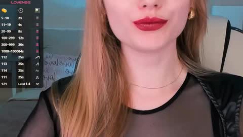 Snapshot of dakotamabs chatting on September 2025 09:55:01 AM Dakota online show from September 2025 09:55:01 AM