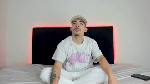     online show from February 2025 02:35:02 AM