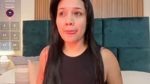 Violeta online show from July 2026 12:09:01 PM