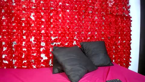     online show from October 2025 01:59:02 AM