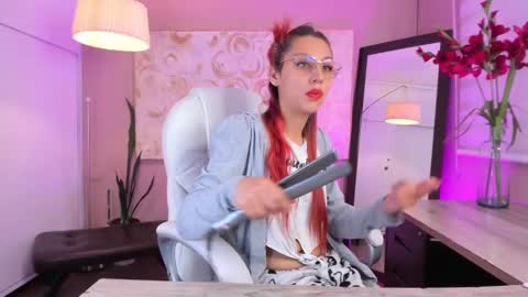 Snapshot of dalia_garrett chatting on December 2024 12:52:02 PM Dalia online show from December 2024 12:52:02 PM