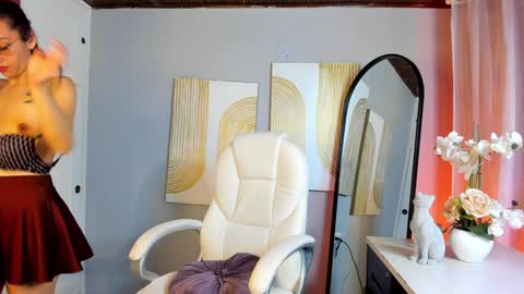 Snapshot of dalia_garrett chatting on February 2025 01:59:02 PM Dalia online show from February 2025 01:59:02 PM