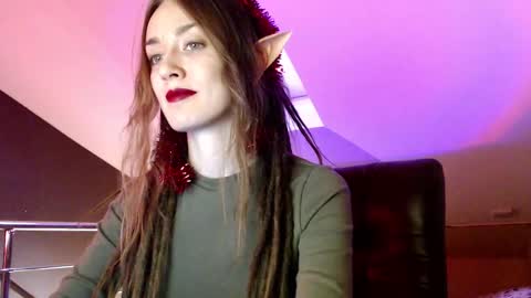 Dalia  online show from December 2024 10:39:02 AM