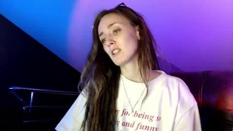 Dalia  online show from January 2025 01:44:02 PM