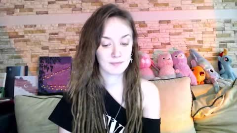 Dalia  online show from October 2025 08:12:01 AM