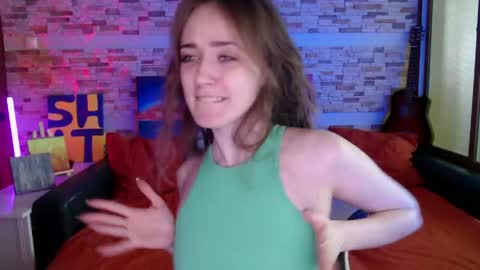 Dalia  online show from May 2026 10:33:02 AM
