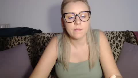 Maria online show from January 2025 10:01:01 PM