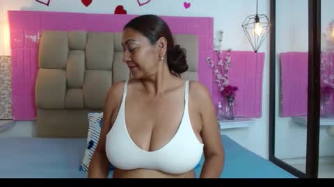 damaryleon online show from March 2026 06:56:01 PM