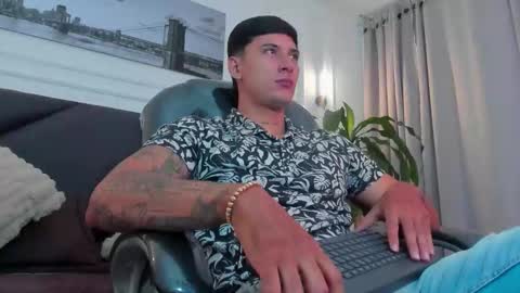 DAMIAN online show from November 2025 11:54:01 AM