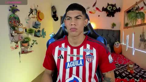 Damian online show from November 2025 03:01:01 AM