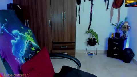 Snapshot of damian_torner chatting on February 2025 01:54:02 PM Damian torner online show from February 2025 01:54:02 PM