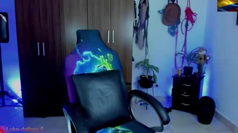 Snapshot of damian_torner chatting on February 2025 10:39:02 AM Damian torner online show from February 2025 10:39:02 AM