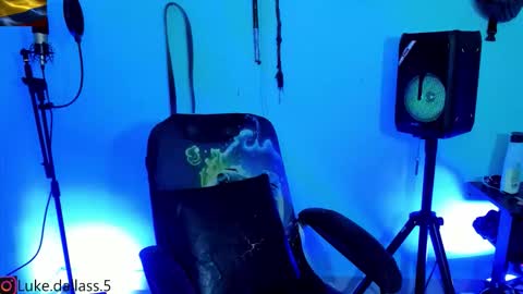 Damian torner online show from December 2025 08:32:02 AM