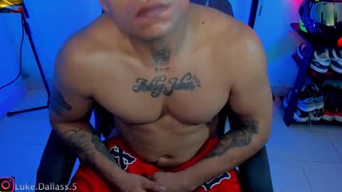 Snapshot of damian_tornerr chatting on February 2026 01:27:02 PM Damian torner online show from February 2026 01:27:02 PM