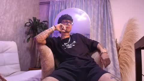 Damiann Cruz online show from June 2026 04:04:01 AM