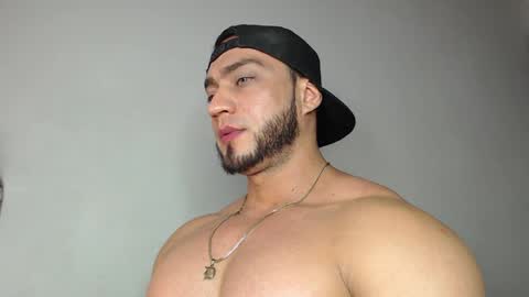 Snapshot of damiannstonexxx chatting on March 2025 11:48:01 PM Danny online show from March 2025 11:48:01 PM