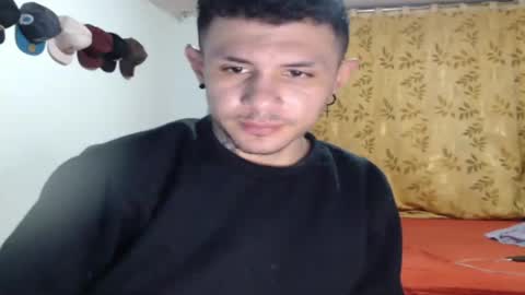 Snapshot of damiansexyboy69 chatting on November 2025 01:05:01 AM damiansexyboy69 online show from November 2025 01:05:01 AM