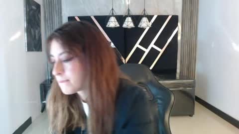 Snapshot of damiaoshun_ch chatting on May 2026 01:18:02 PM Damia online show from May 2026 01:18:02 PM