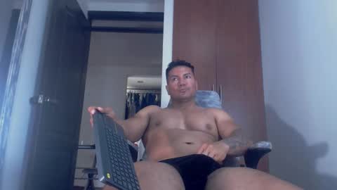 dammuscle online show from November 2025 03:45:01 PM