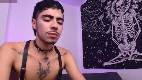 Snapshot of damoncolbi chatting on March 2025 09:51:01 PM damoncolbi online show from March 2025 09:51:01 PM