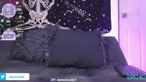 Snapshot of damoncolbi chatting on October 2025 11:14:01 PM damoncolbi online show from October 2025 11:14:01 PM